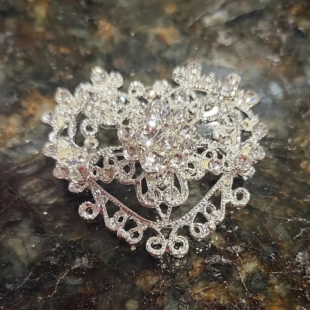 Intricate Silver Heart Brooch